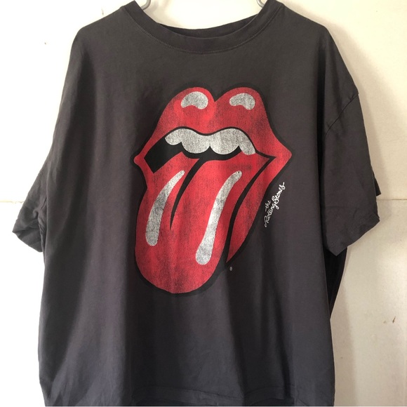 H&M Tops - Oversized Rolling Stones Logo T-Shirt